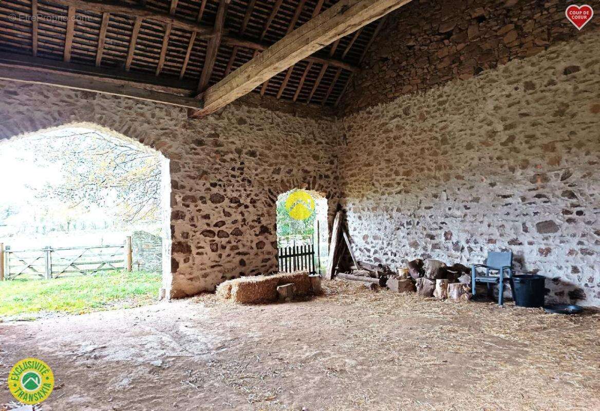 Maison à LE GRAND-BOURG