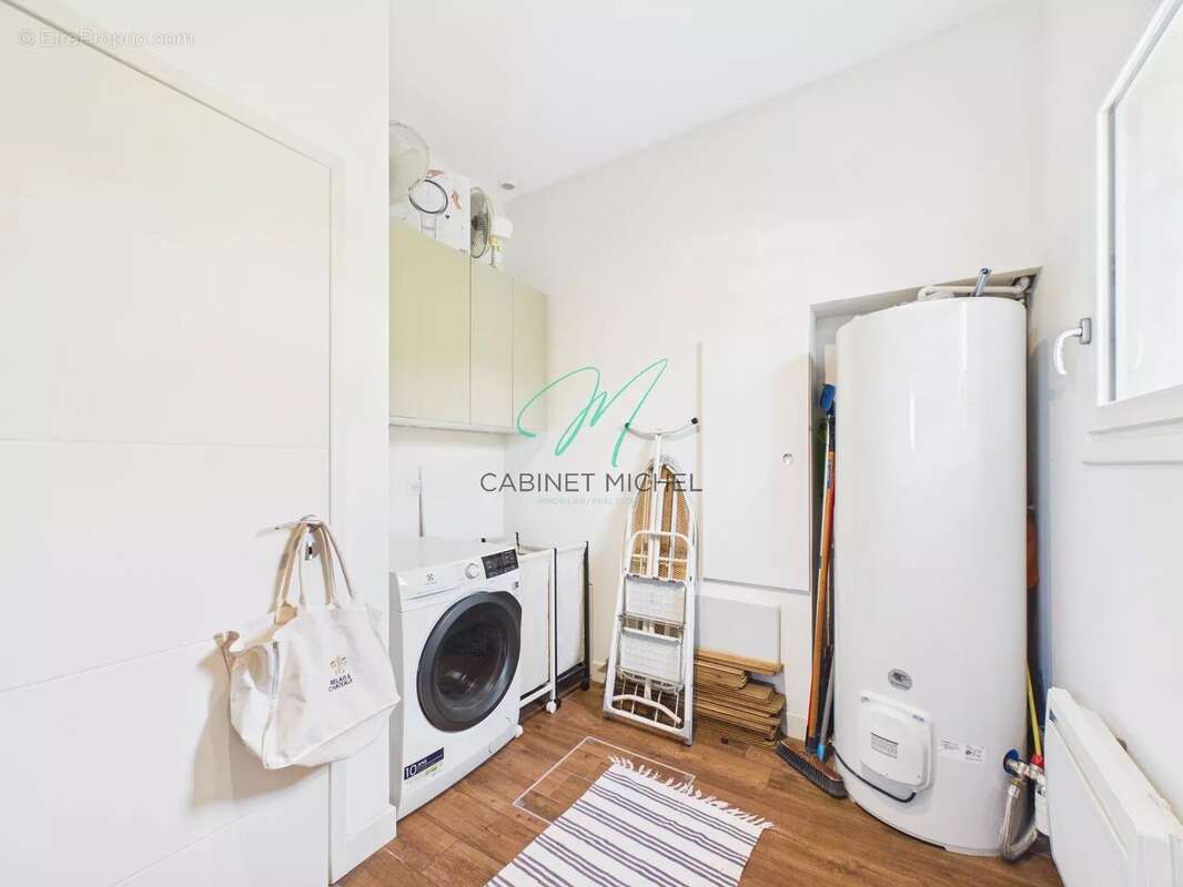 Maison à ROQUEFORT-LES-PINS