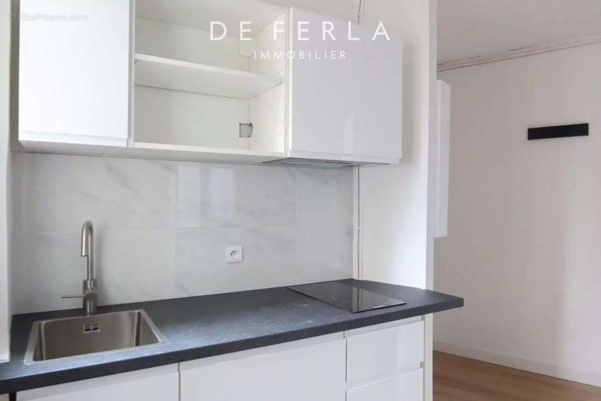 Appartement à PARIS-15E