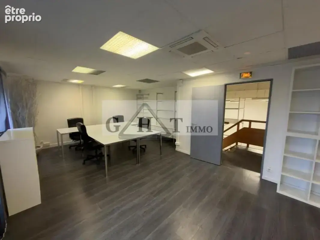 Entrepot 300m2 a vendre moissy cramayel - photo 9