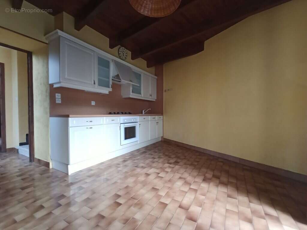 Maison à SAINT-PONS-DE-THOMIERES