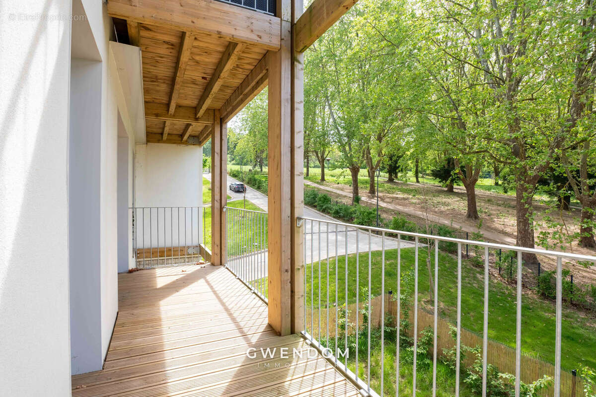 Appartement à TORCY