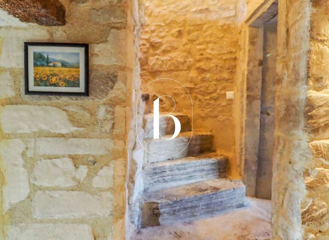 Maison à BARJAC