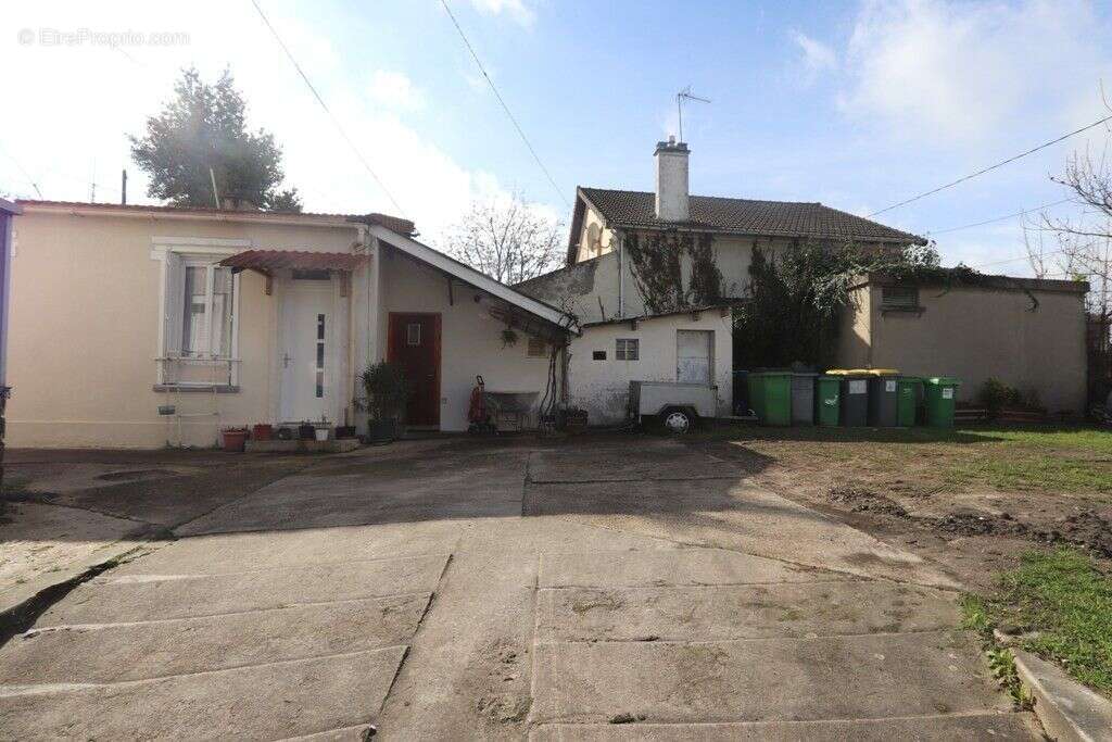 Maison à CLICHY-SOUS-BOIS