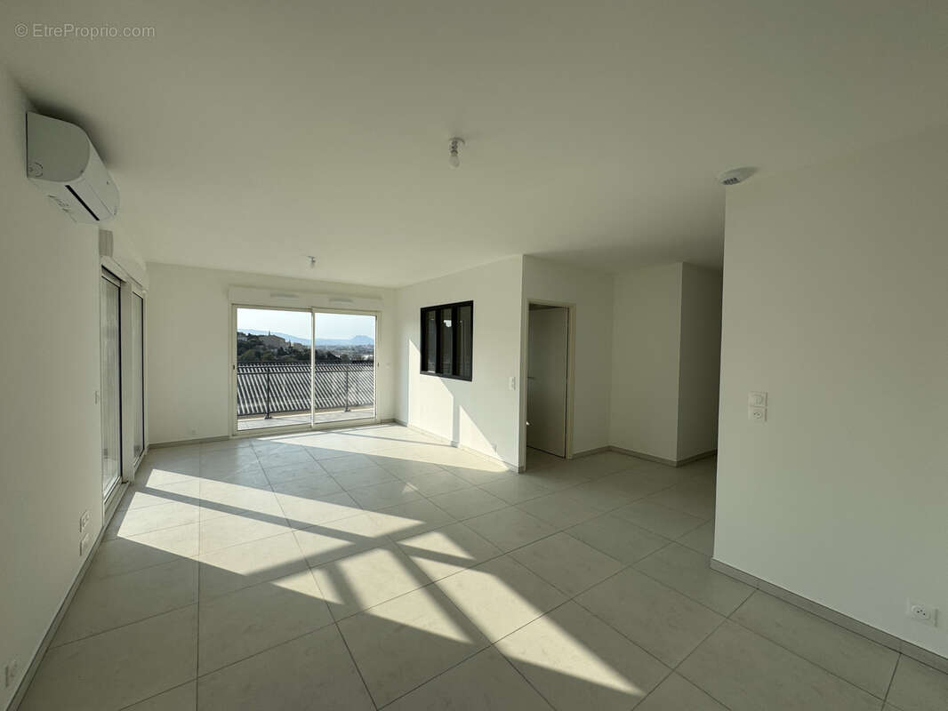 Appartement à SAINT-RAPHAEL