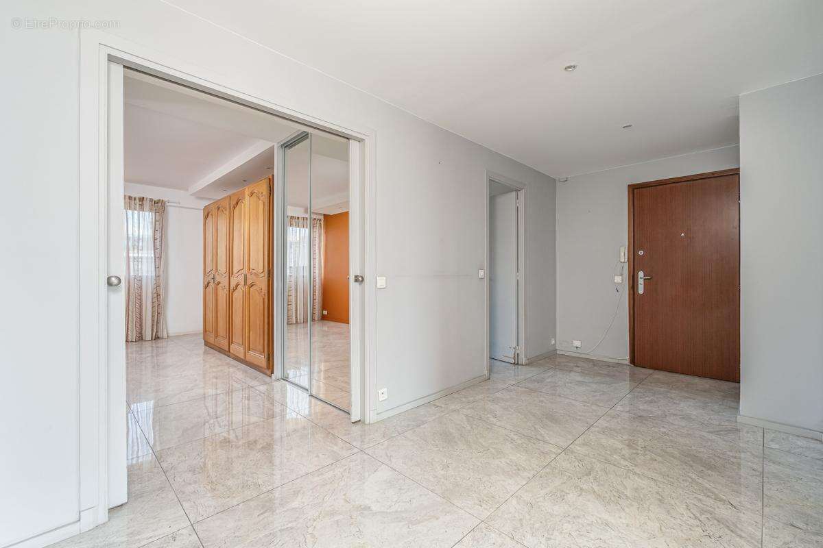 Appartement à MARSEILLE-8E