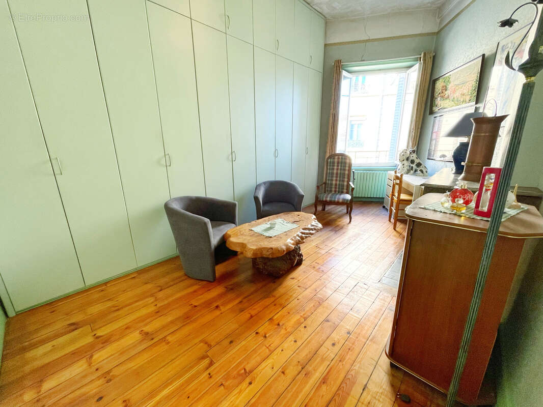 Appartement à OULLINS