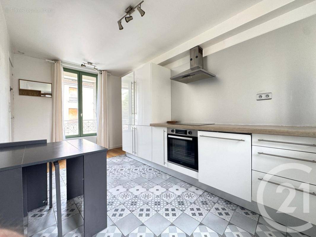 Appartement à FONTENAY-SOUS-BOIS