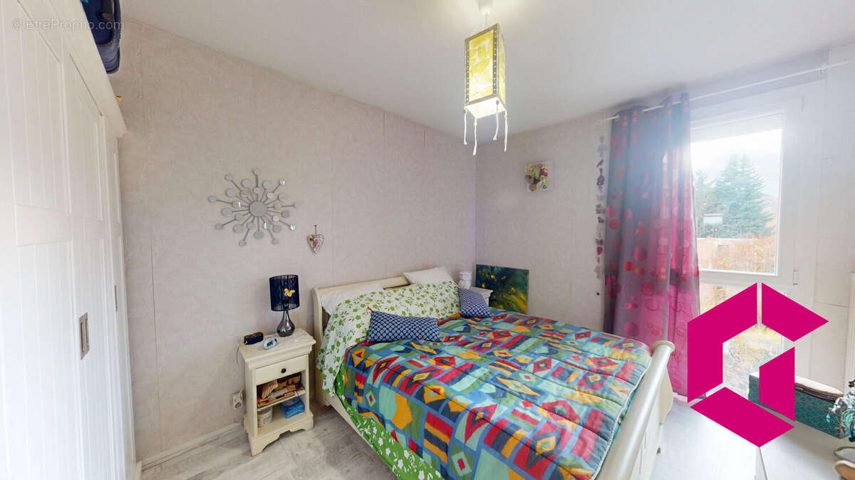 Appartement à VALS-PRES-LE-PUY