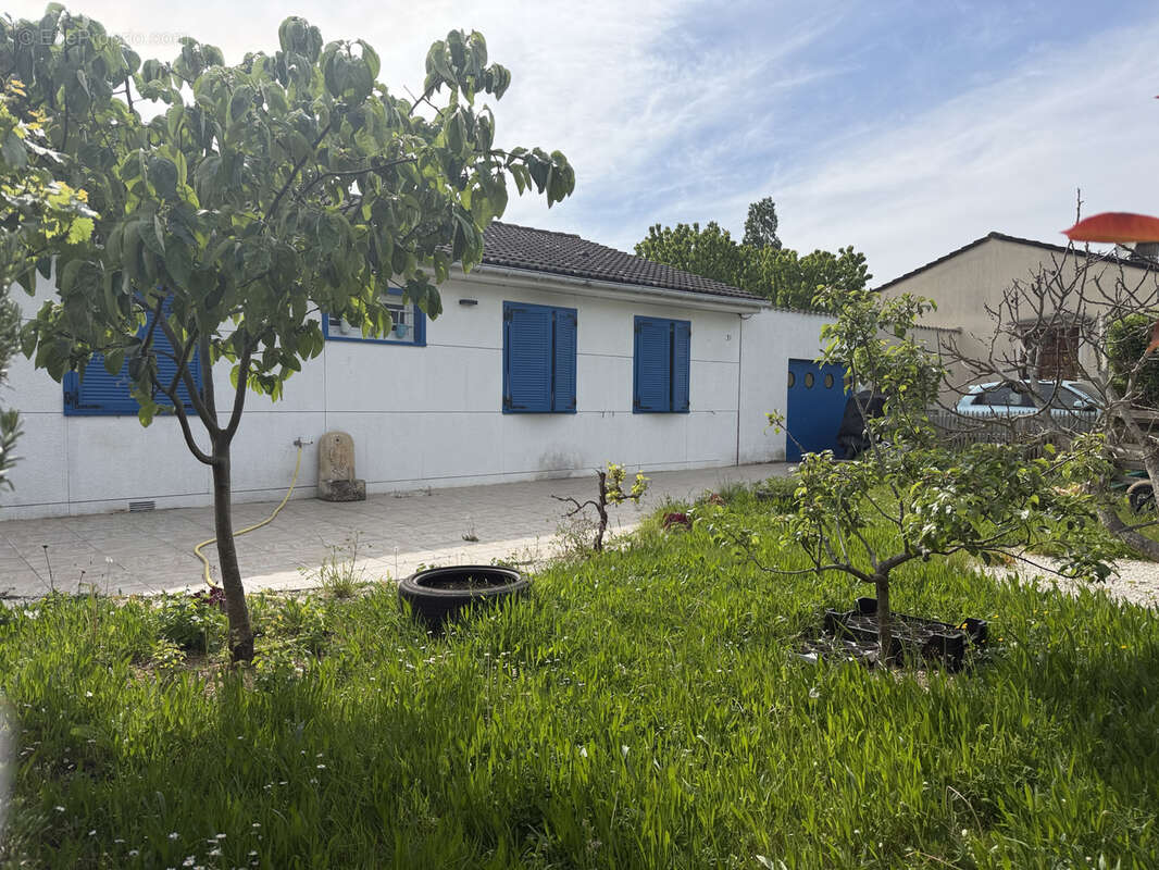 Maison à CESSON