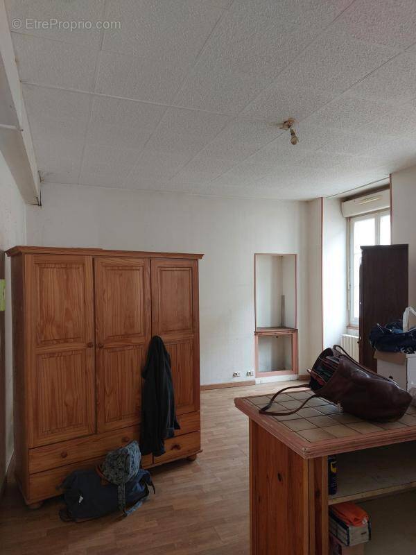 Appartement à SAVIGNE-L'EVEQUE