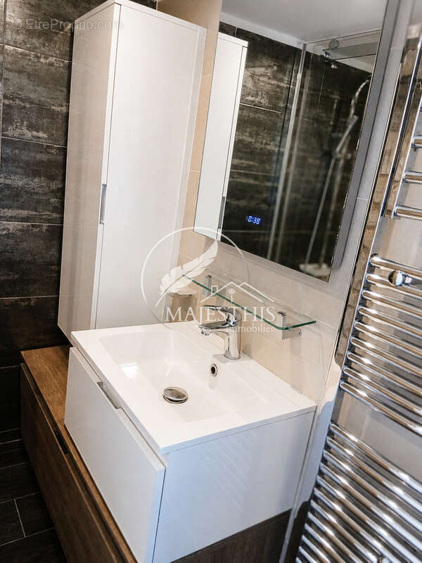 Appartement à LA VALETTE-DU-VAR