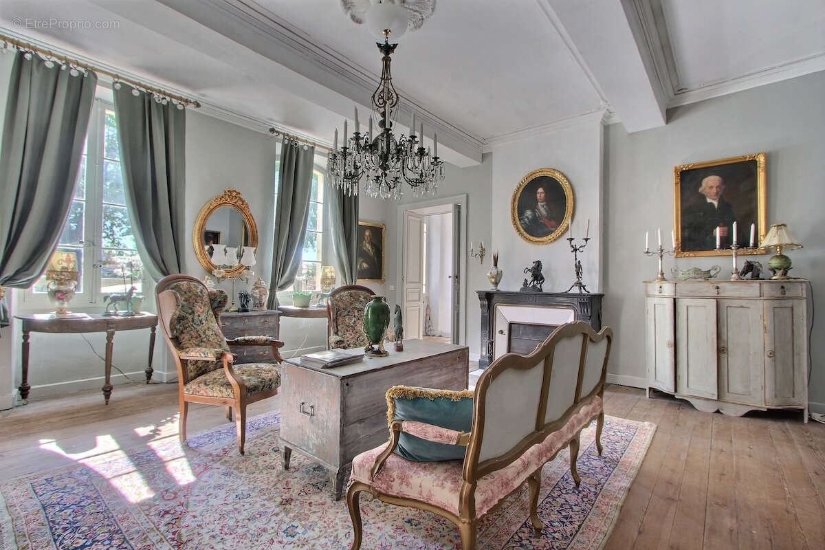 Maison à BLAYE