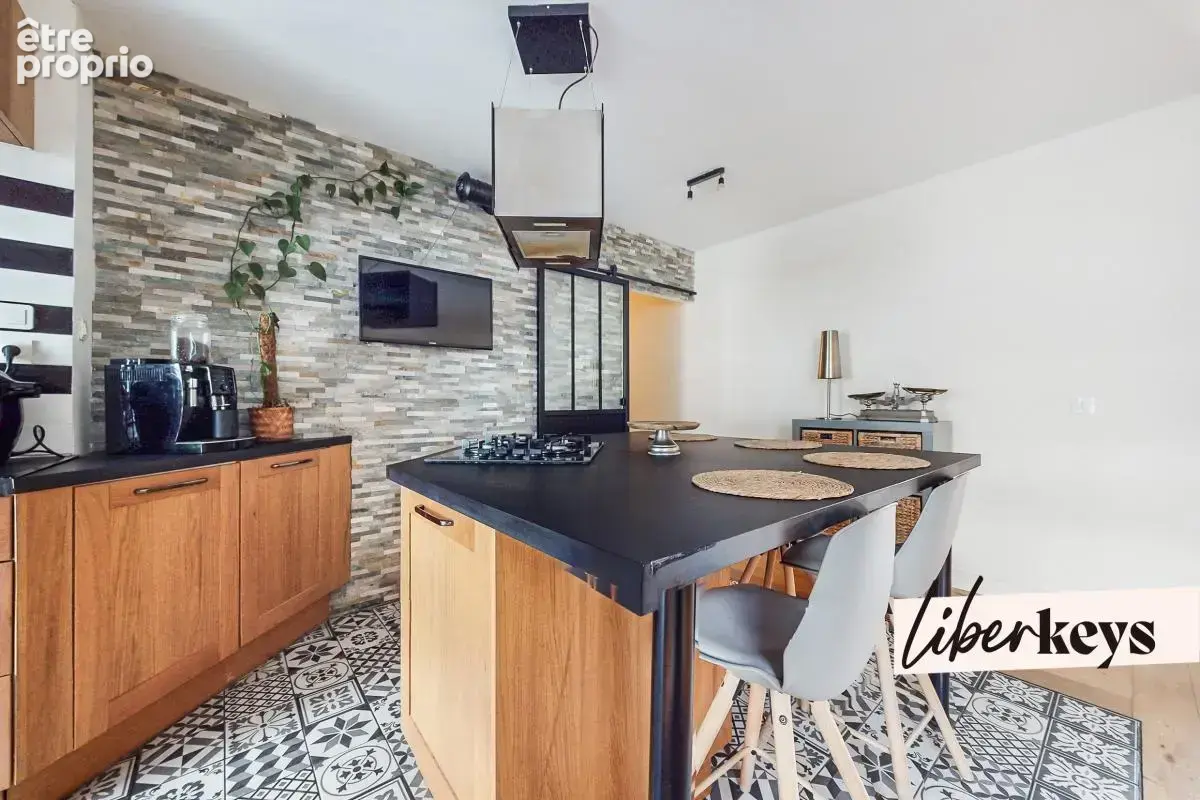 Grand appartement T3 traversant 82m², avec balcon et climatisation - Cœur quartier VAISE - photo 6