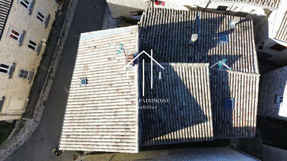 Maison à SAINT-REMEZE