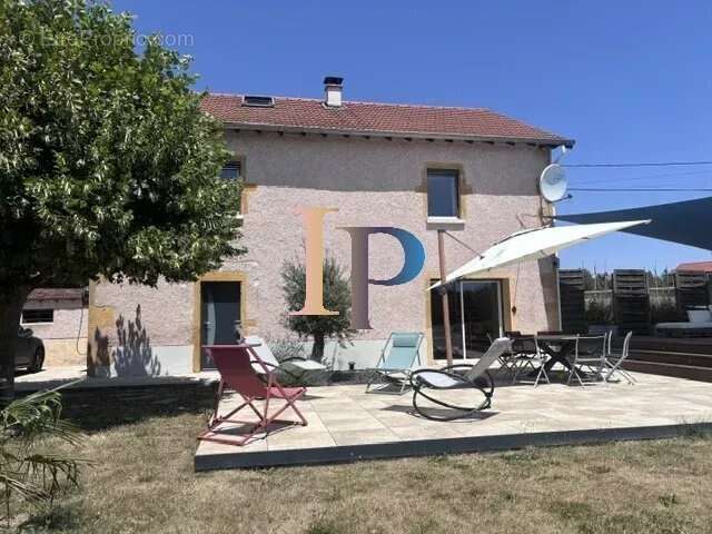 Maison à CHARLIEU