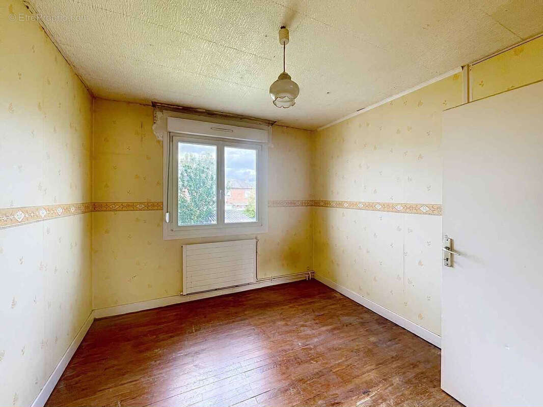 Maison à DOUCHY-LES-MINES