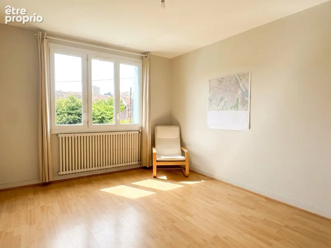 Maison Mantes La Ville - Fort potentiel - 3 chambres - 145 m² habitables -341 m² de terrain - photo 12