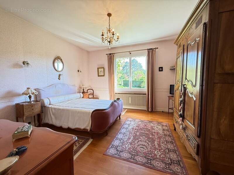 Maison à CHATELLERAULT