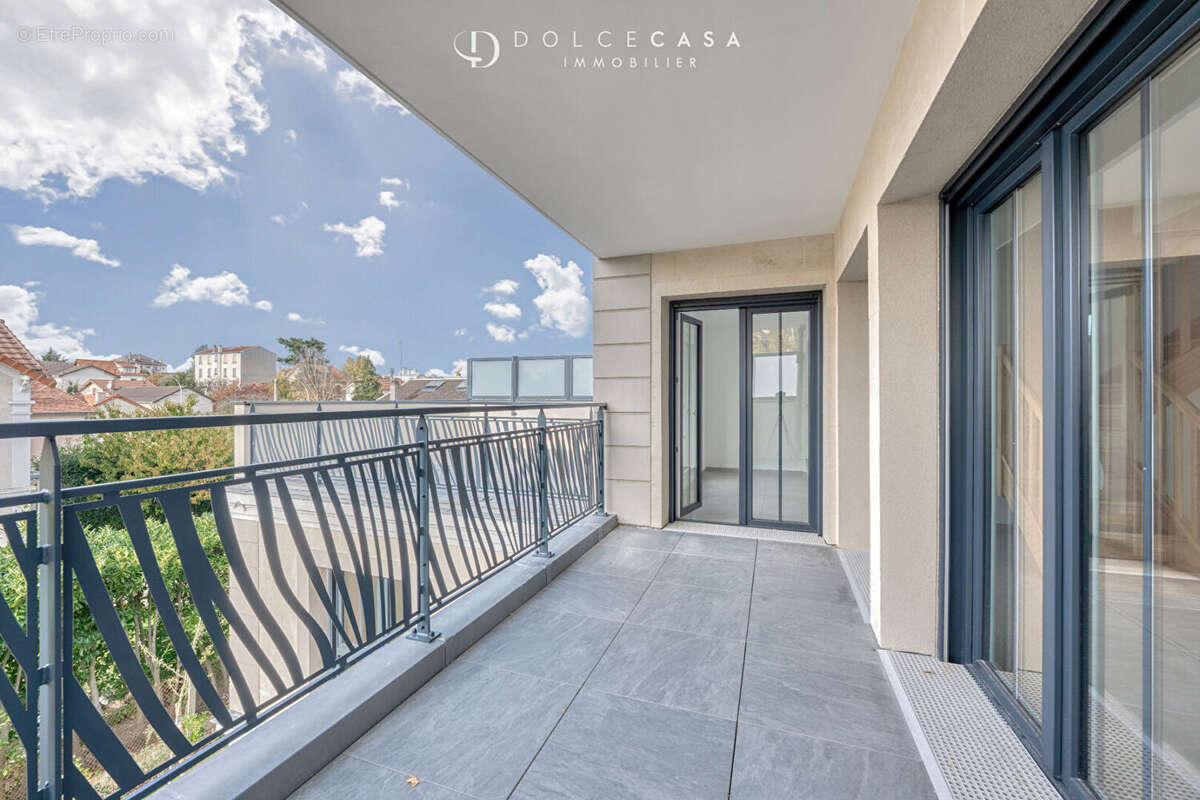 Appartement à LE PERREUX-SUR-MARNE