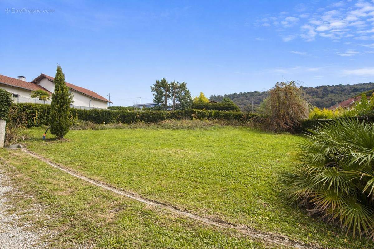 Terrain à AIX-LES-BAINS