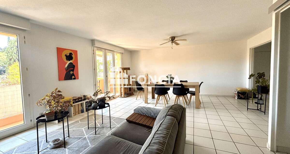COUP DE CŒUR – Magnifique T4 de 97,27 m² avec terrasse, balcon, garage et parking - photo 2