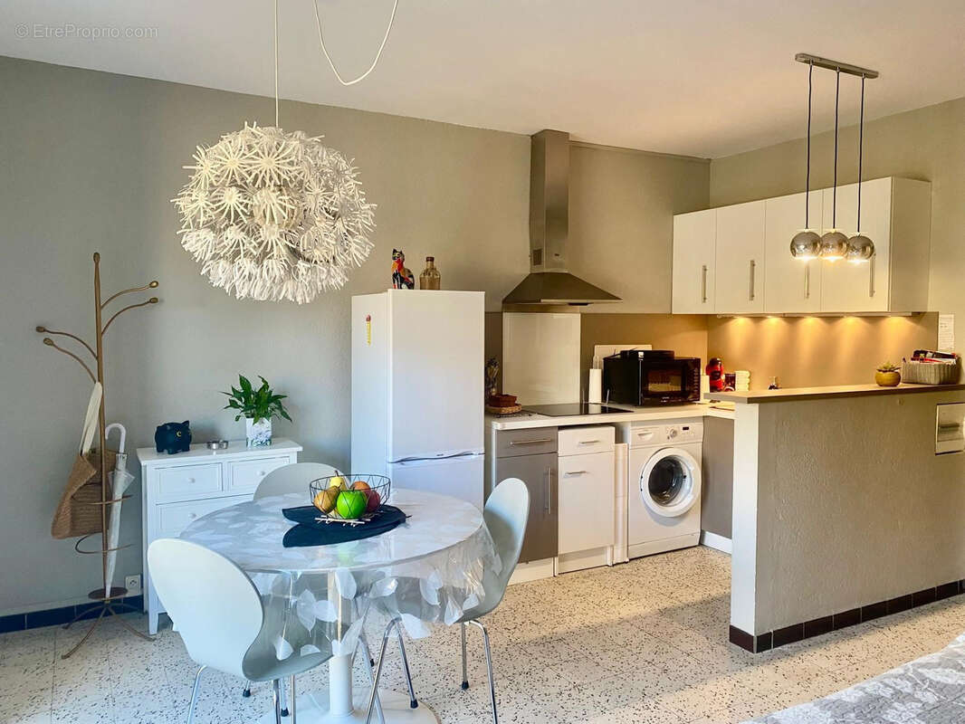 très beau studio avec balcon et parking - photo 2
