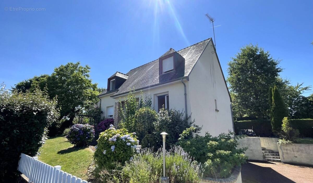 Maison 111 m² à Mayenne  - photo 2