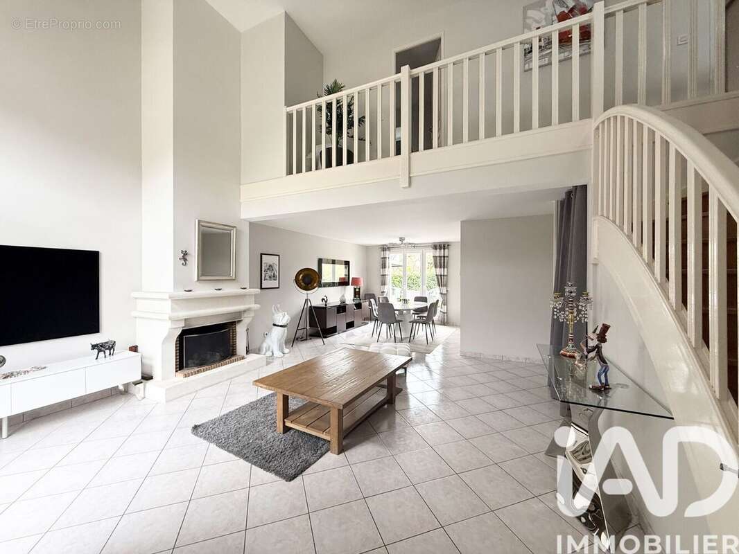 Photo 3 - Maison à RUBELLES