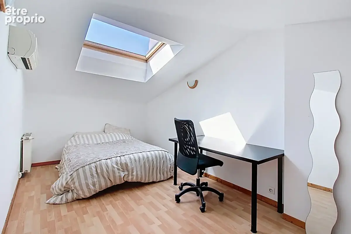 À VENDRE EN EXCLUSIVITÉ à DRAGUIGNAN Appartement 114 m² en dernier étage 3/4 chambres - photo 17