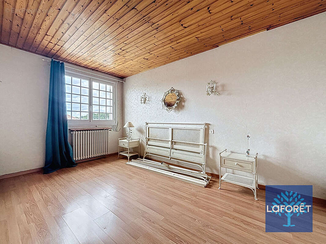 Maison à LA CHAPELLE-ACHARD