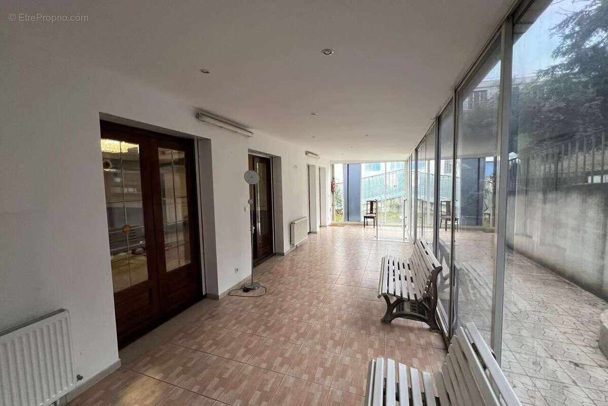 Maison à SAINT-MAUR-DES-FOSSES