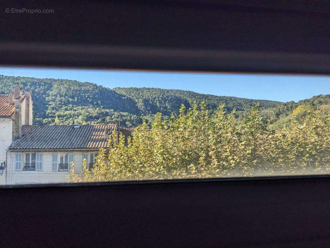 Appartement à BARGEMON