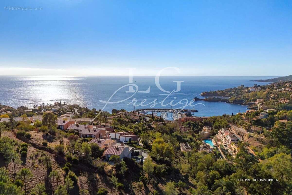 Maison à THEOULE-SUR-MER