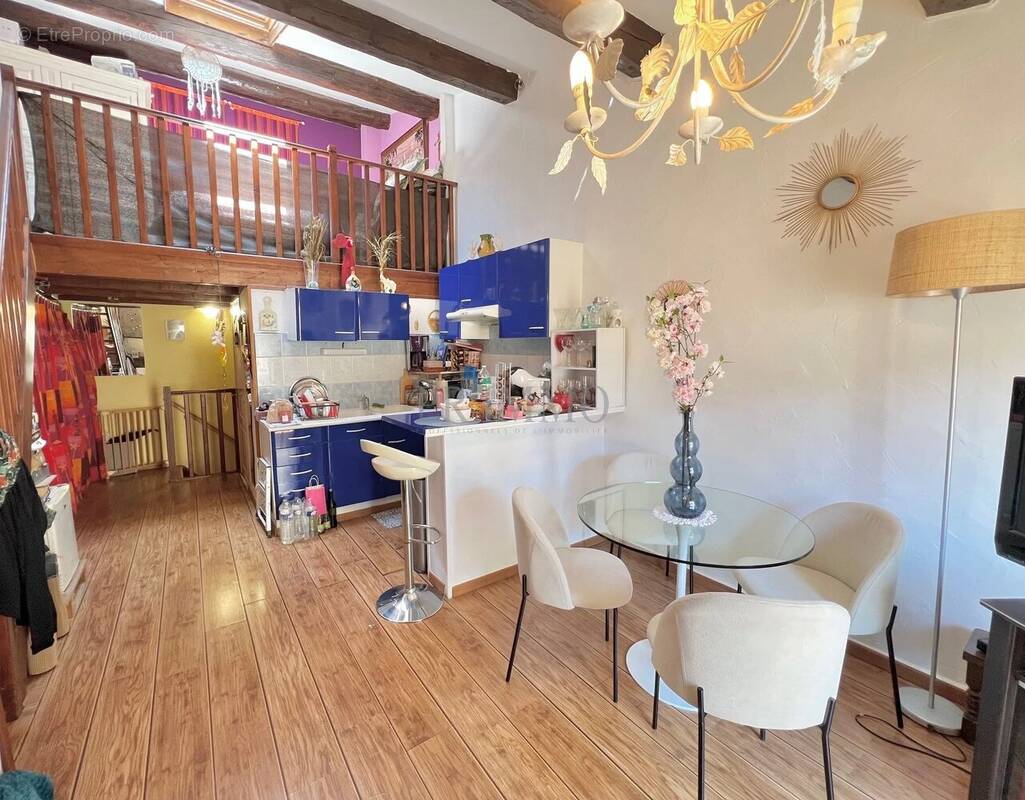 Appartement à FREJUS
