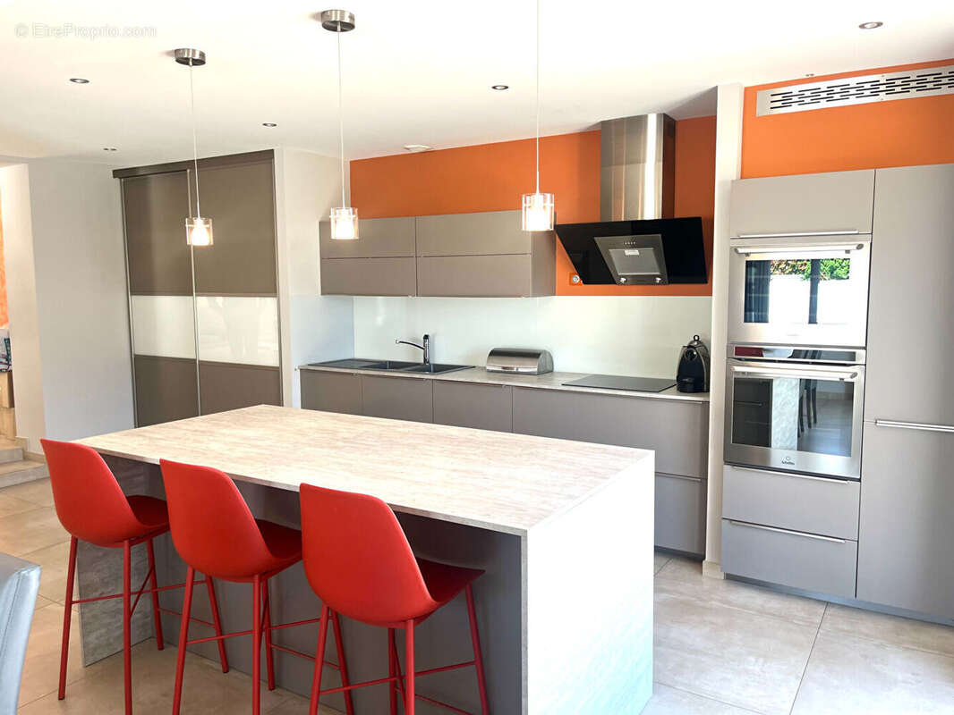 Maison à CHARVIEU-CHAVAGNEUX