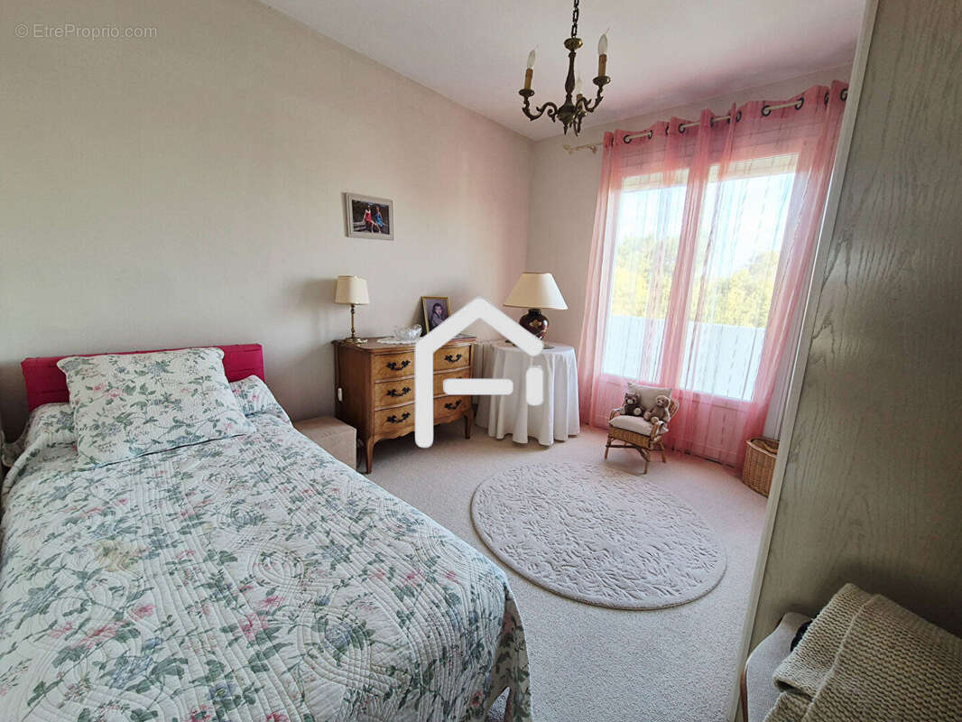 Appartement à BEAUZELLE