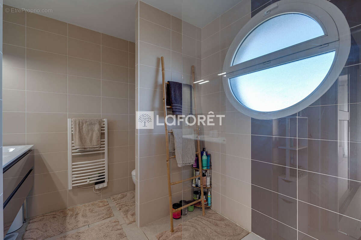 Appartement à EVIAN-LES-BAINS
