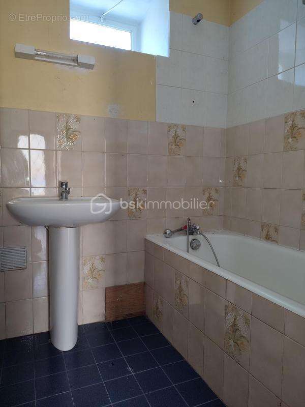 Maison à SAINT-AIGNAN-DE-COUPTRAIN