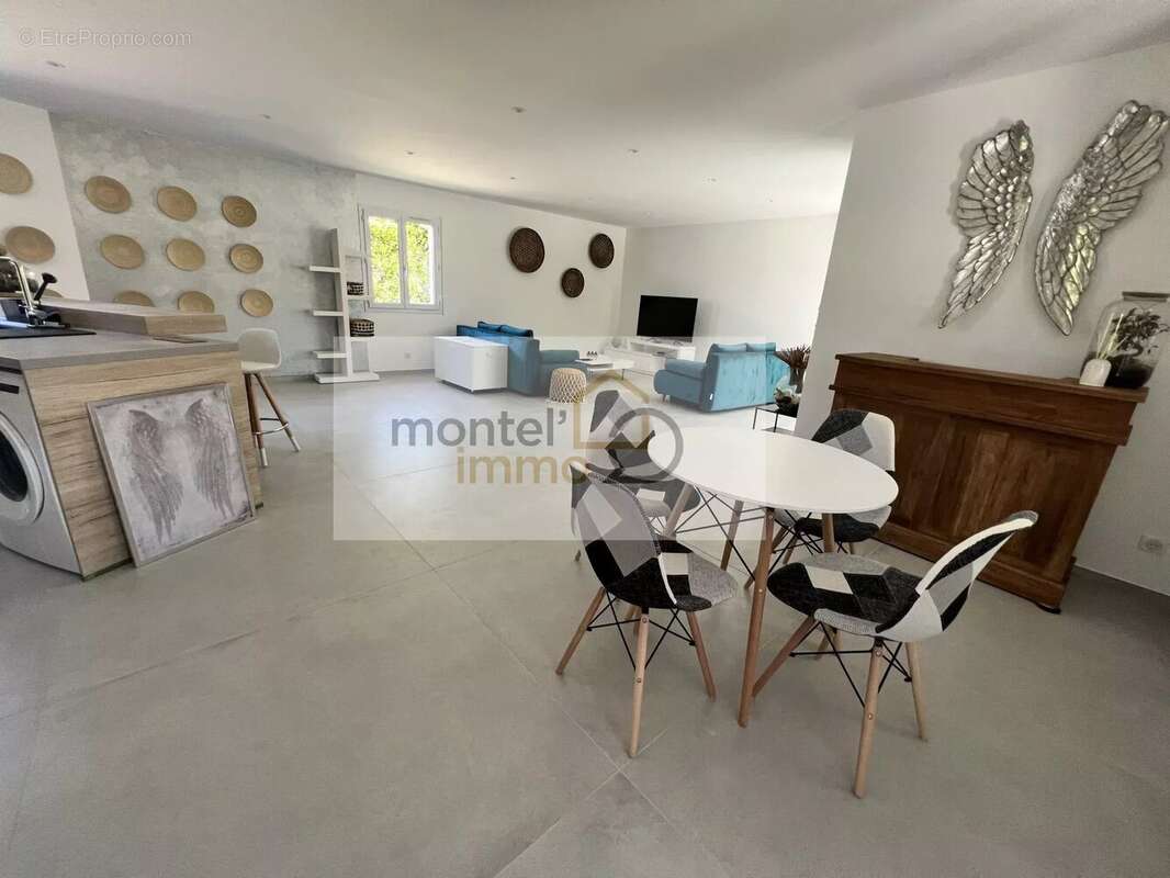 Maison à MONTELIMAR