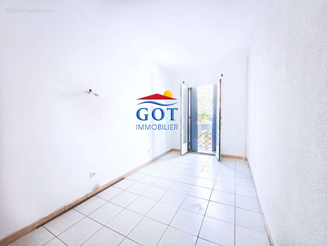 Appartement à SAINT-LAURENT-DE-LA-SALANQUE