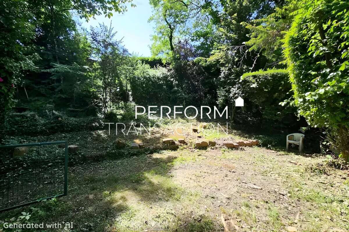 Appartement à RIVES