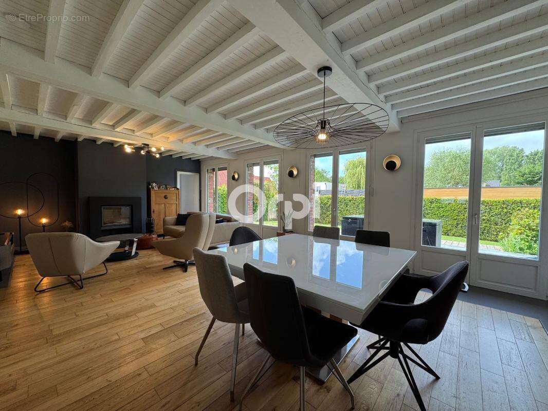 Maison à MERIGNIES