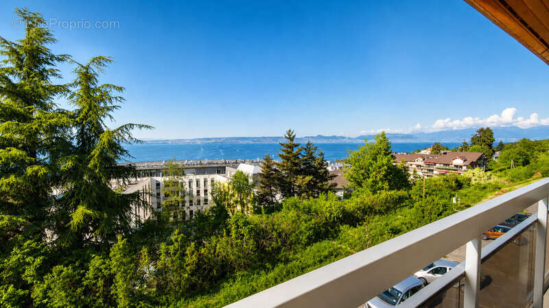 Appartement à EVIAN-LES-BAINS