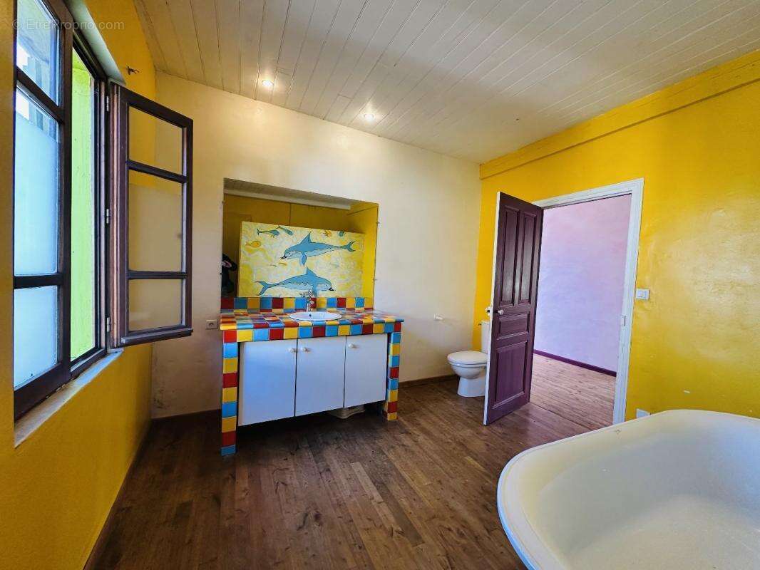 Maison à LASSERRE