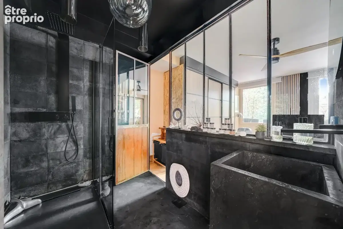 LOFT 183 m2 , Place du Vel d'Hiv LES LILAS - photo 9