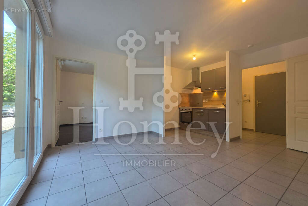 Appartement à VILLE-LA-GRAND