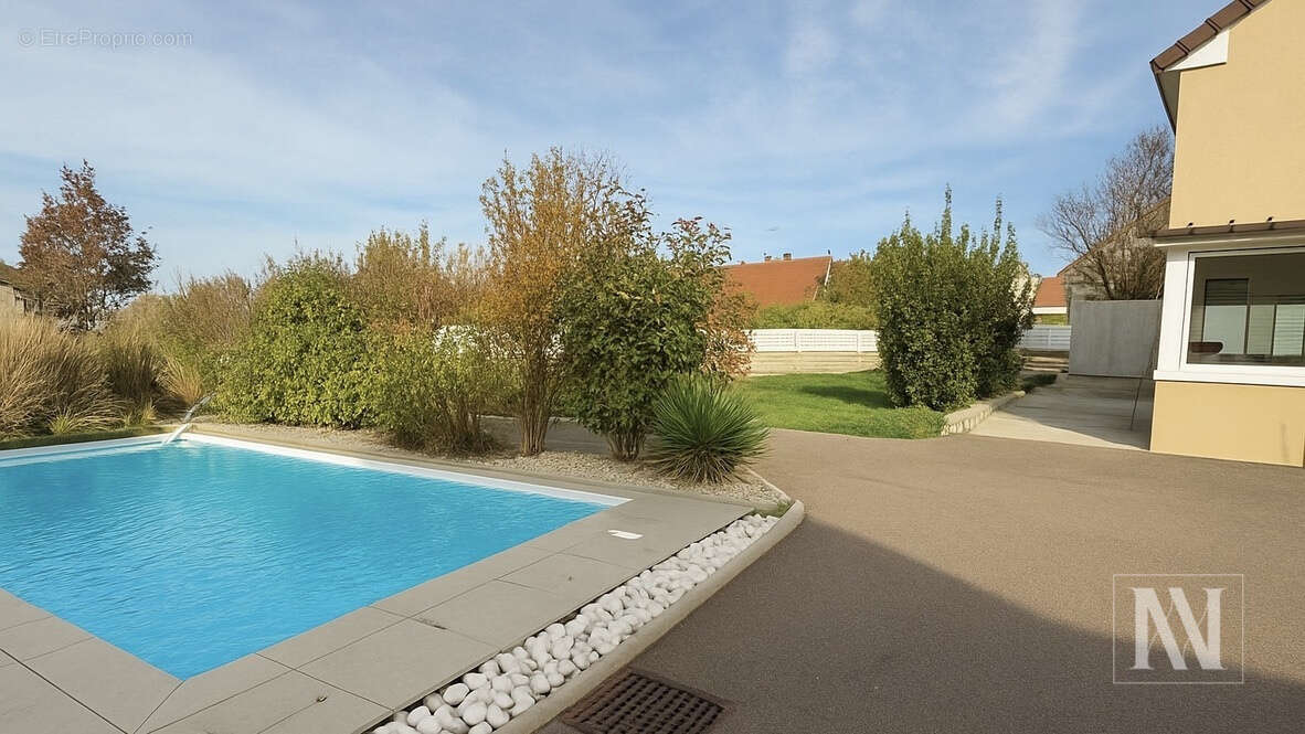 Maison à CRENEY-PRES-TROYES