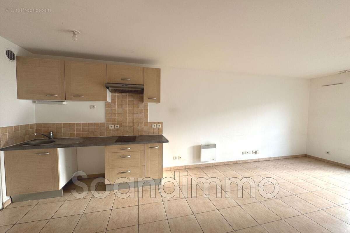 Appartement à MARSEILLE-8E