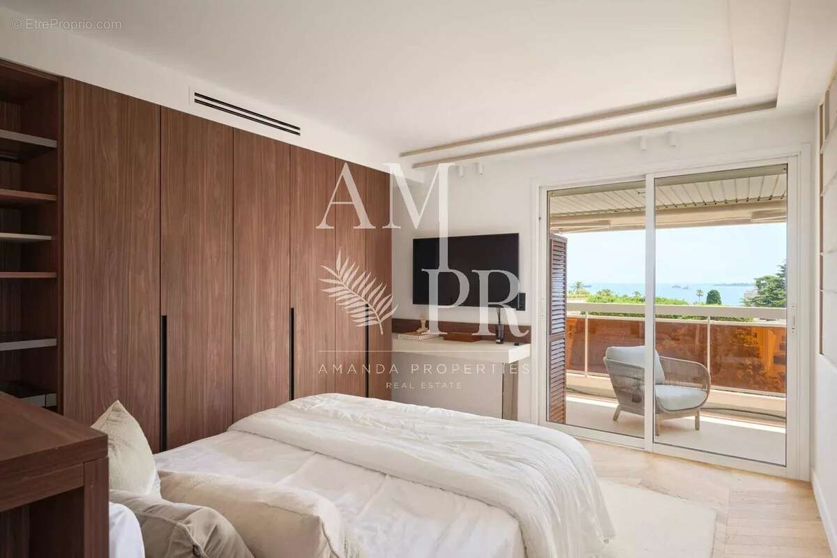 Cannes Basse Californie - Appartement 5 pièces 130m2 - Vue mer - photo 19
